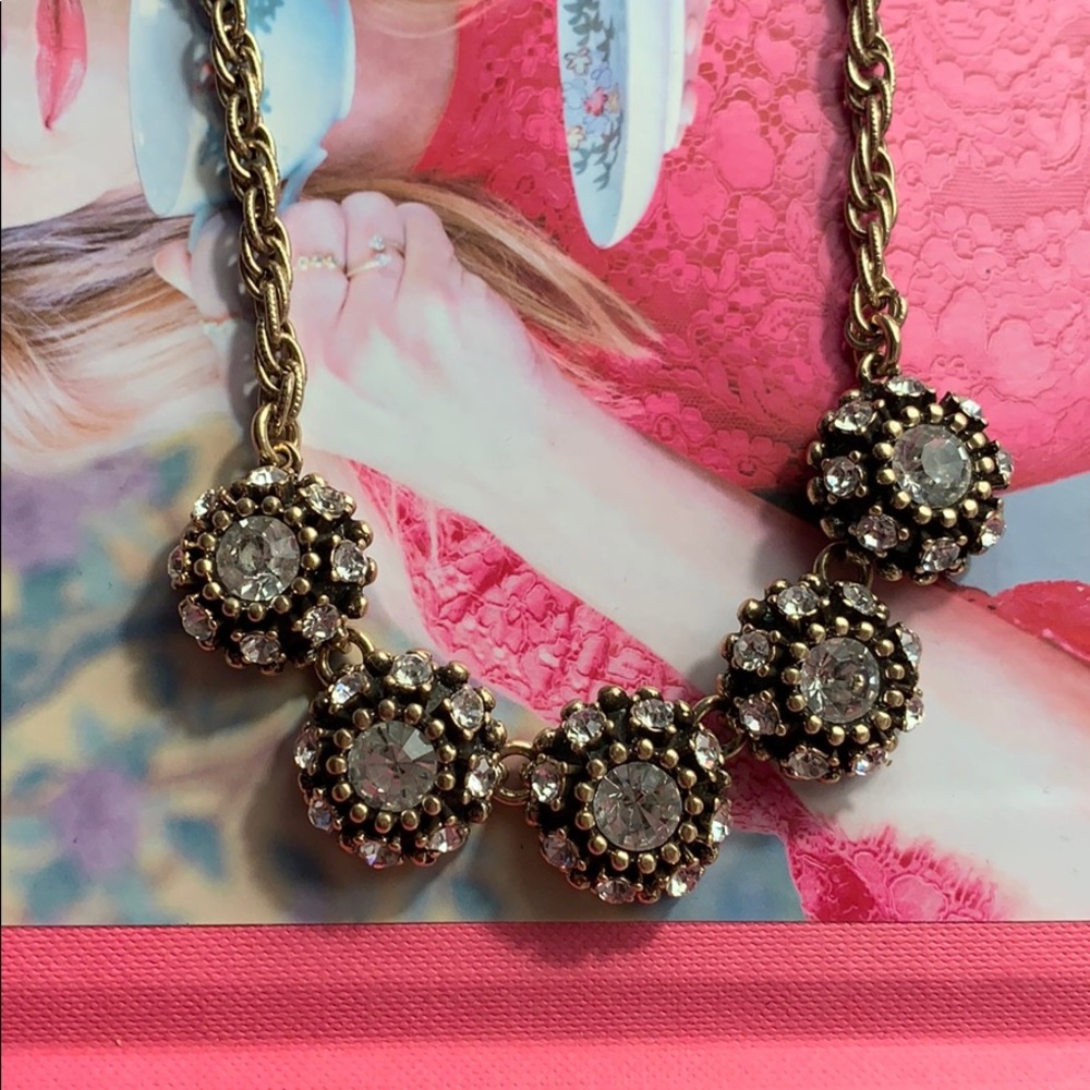 Banana Republic statement necklace